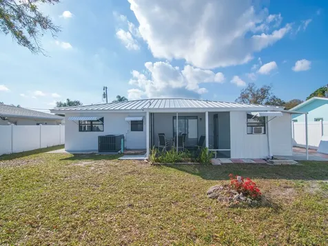 476 19th Place Vero Beach FL 32960
