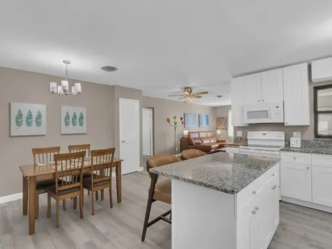 476 19th Place Vero Beach FL 32960