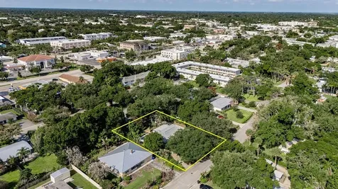 877 22nd Place Vero Beach FL 32960