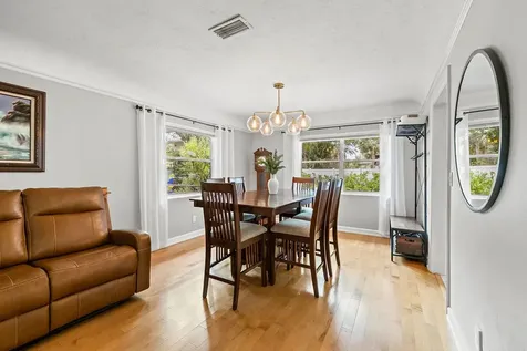 877 22nd Place Vero Beach FL 32960