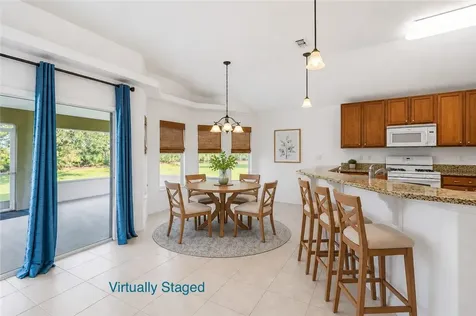 635 Valencia Circle SW Vero Beach FL 32968