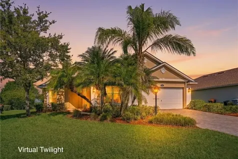 635 Valencia Circle SW Vero Beach FL 32968