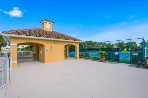 635 Valencia Circle SW Vero Beach FL 32968