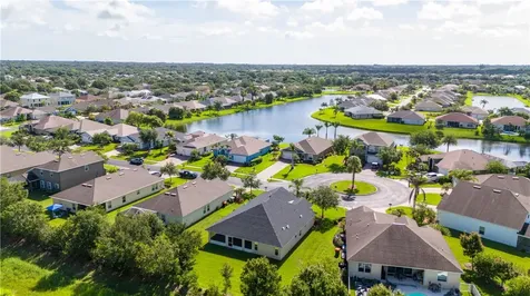 635 Valencia Circle SW Vero Beach FL 32968