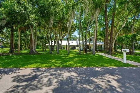 1526 48th Avenue Vero Beach FL 32966
