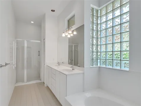 1733 Victoria Circle Vero Beach FL 32967