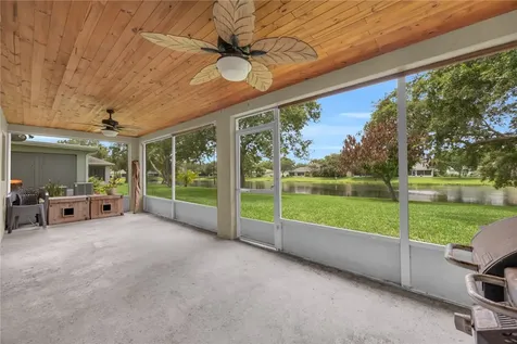 2566 12th Square SW Vero Beach FL 32968