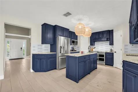2566 12th Square SW Vero Beach FL 32968