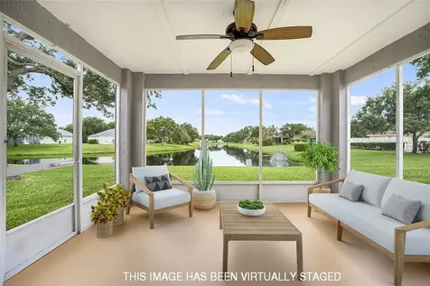 966 E 13th Square Vero Beach FL 32960