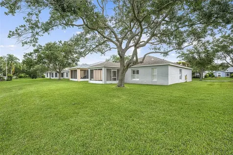 966 E 13th Square Vero Beach FL 32960