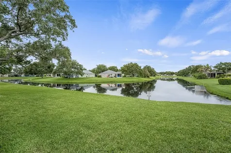 966 E 13th Square Vero Beach FL 32960
