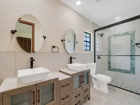 106 10th Court Vero Beach FL 32962