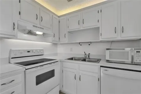 105 Springlake Court Vero Beach FL 32962