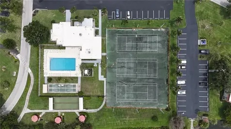 105 Spring Lake Court Vero Beach FL 32962