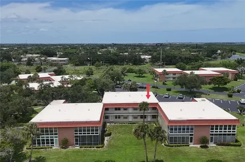 105 Spring Lake Court Vero Beach FL 32962