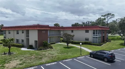 105 Springlake Court Vero Beach FL 32962
