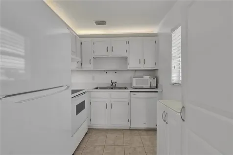 105 Springlake Court Vero Beach FL 32962