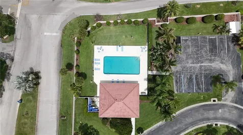 105 Spring Lake Court Vero Beach FL 32962