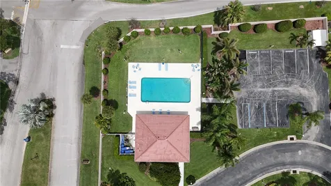 105 Springlake Court Vero Beach FL 32962