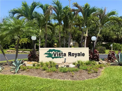 105 Springlake Court Vero Beach FL 32962