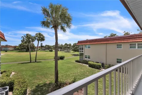 105 Spring Lake Court Vero Beach FL 32962