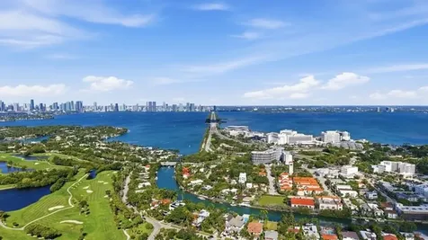 3716 Prairie Avenue Miami Beach FL 33140