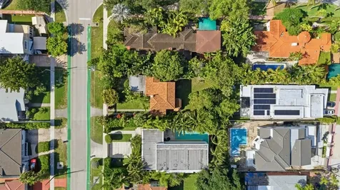 3716 Prairie Avenue Miami Beach FL 33140