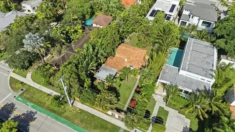 3716 Prairie Avenue Miami Beach FL 33140