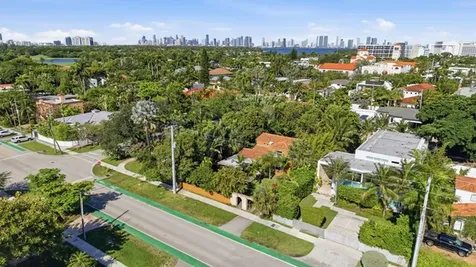 3716 Prairie Avenue Miami Beach FL 33140