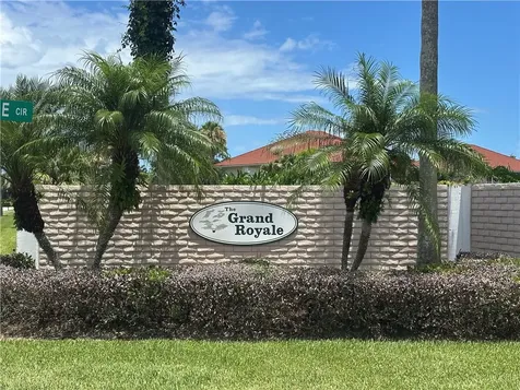 275 Grand Royale Circle Vero Beach FL 32962