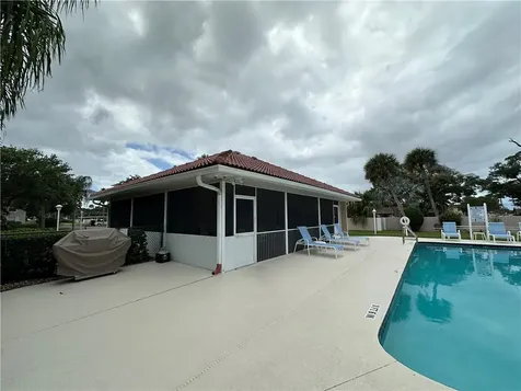 275 Grand Royale Circle Vero Beach FL 32962