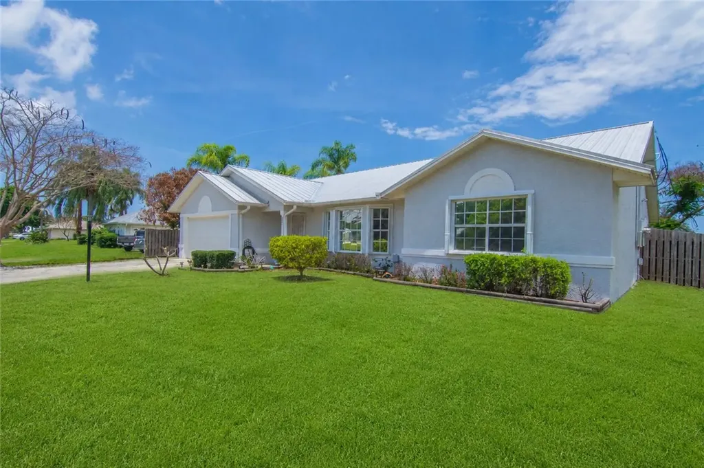 474 Arbor Street Sebastian FL 32958