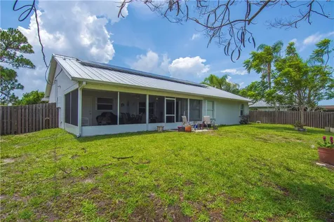 474 Arbor Street Sebastian FL 32958