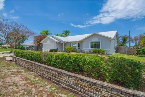 474 Arbor Street Sebastian FL 32958
