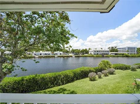 2800 Indian River Boulevard Vero Beach FL 32960