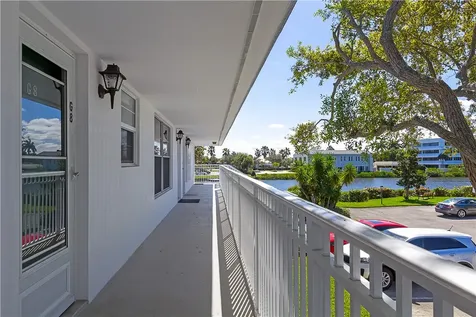 2800 Indian River Boulevard Vero Beach FL 32960
