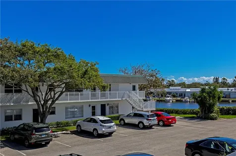 2800 Indian River Boulevard Vero Beach FL 32960