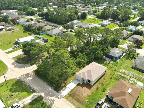 1200 12th Court SW Vero Beach FL 32962