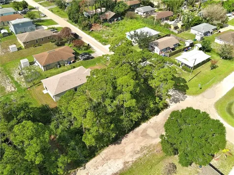 1200 12th Court SW Vero Beach FL 32962