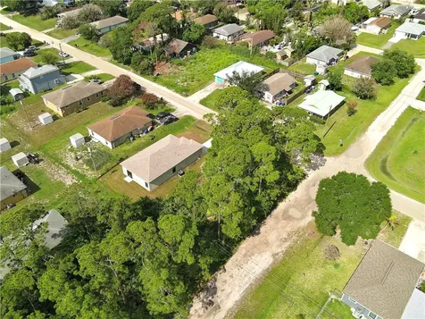1200 12th Court SW Vero Beach FL 32962