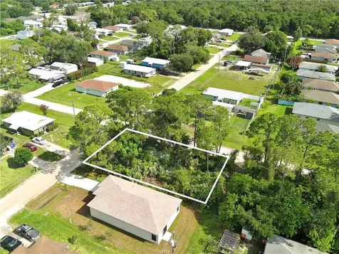 1200 12th Court SW Vero Beach FL 32962