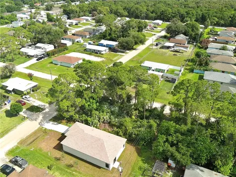 1200 12th Court SW Vero Beach FL 32962