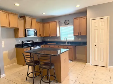 1269 Lexington Manor SW Vero Beach FL 32962