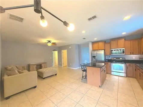 1269 Lexington Manor SW Vero Beach FL 32962