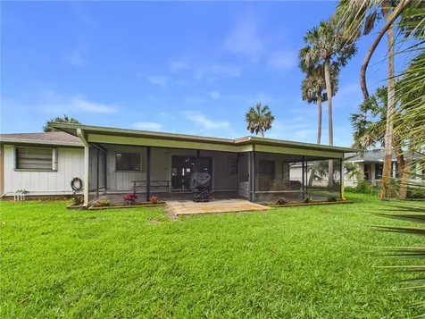 662 Vocelle Avenue Sebastian FL 32958