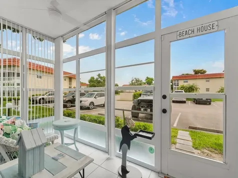 24 Pine Arbor Lane Vero Beach FL 32962
