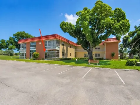 24 Pine Arbor Lane Vero Beach FL 32962