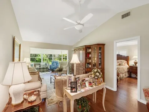370 N Grove Isle Circle Vero Beach FL 32962