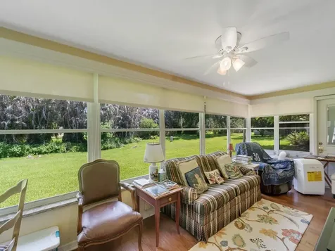 370 N Grove Isle Circle Vero Beach FL 32962
