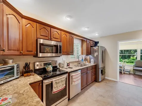 370 N Grove Isle Circle Vero Beach FL 32962